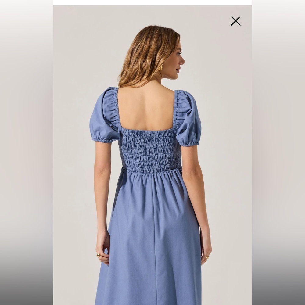ASTR The Label Smocked Bow Midi Dress - denim blue nwot small - Picture 3 of 8